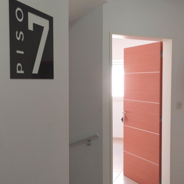 780
