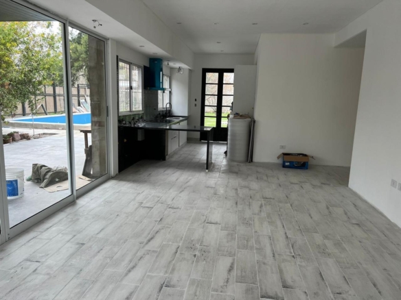 Gruning Rosas 9373  San Eduardo, Fisherton