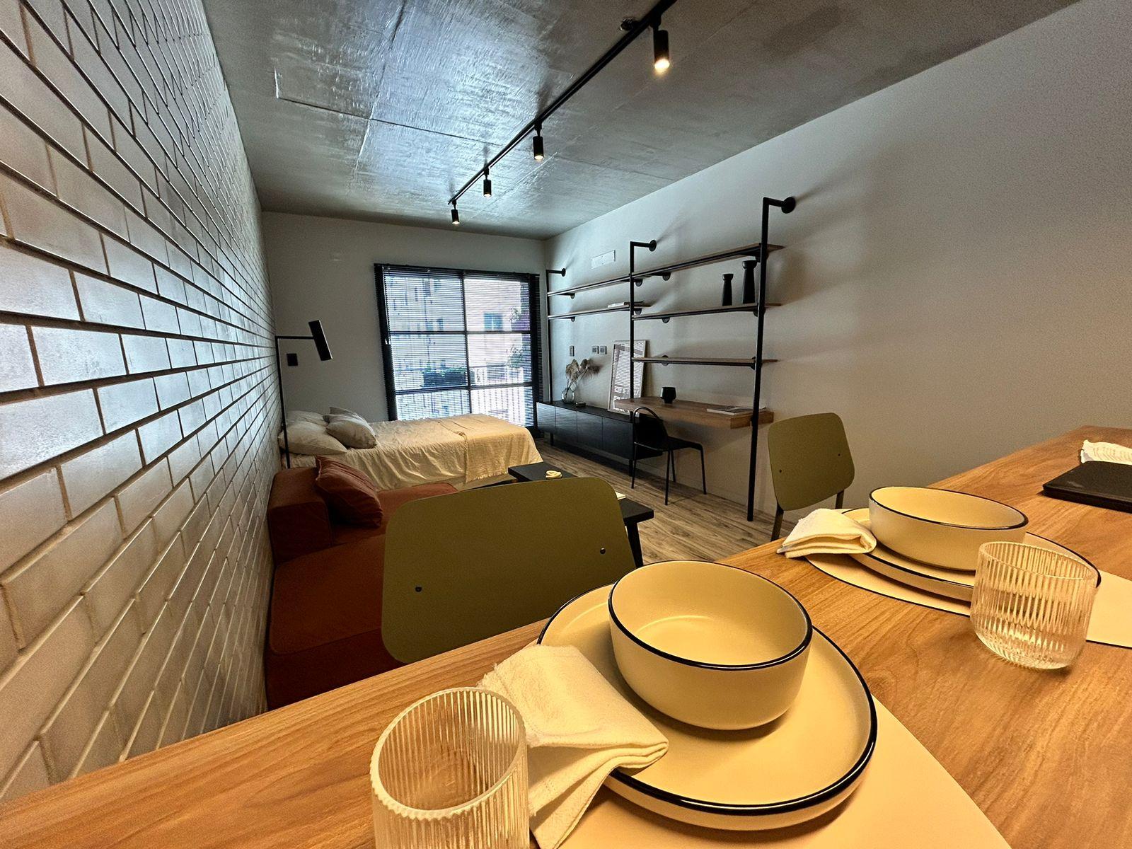 780