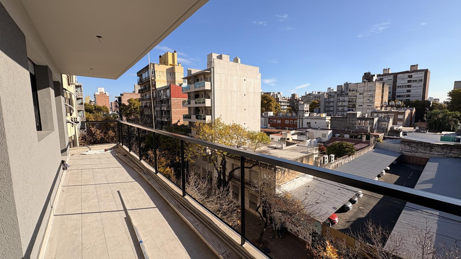 Alvear  543 – 2 Dormitorios