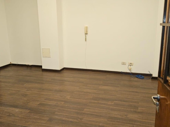 San Luis 935  Piso 1