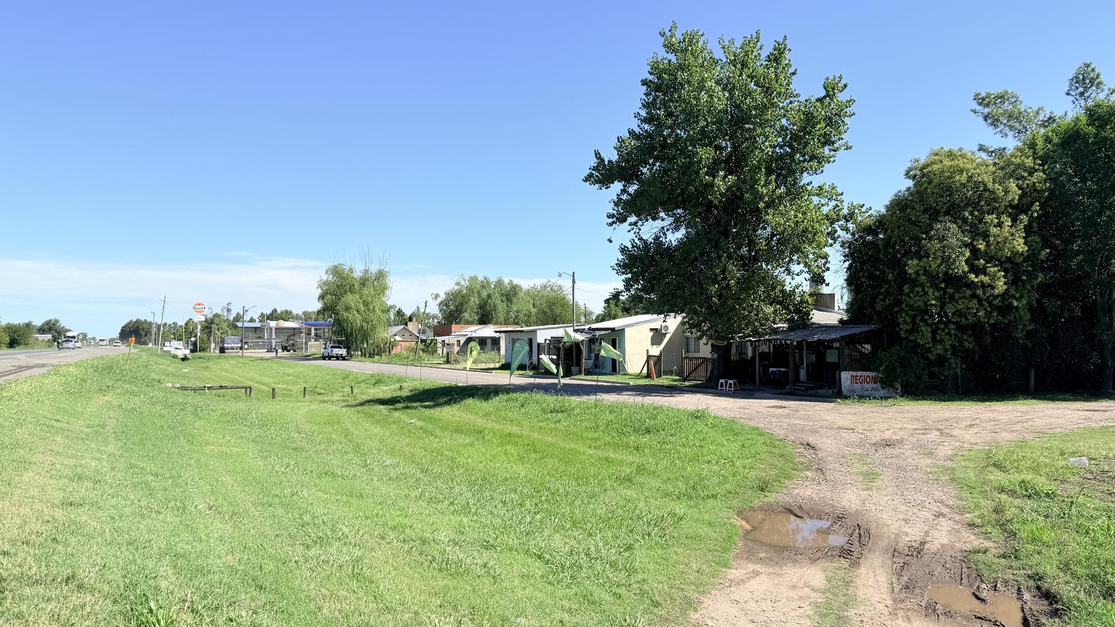 7775993_79904550043900388924072276249827106729471220011650808174115529183410720849412