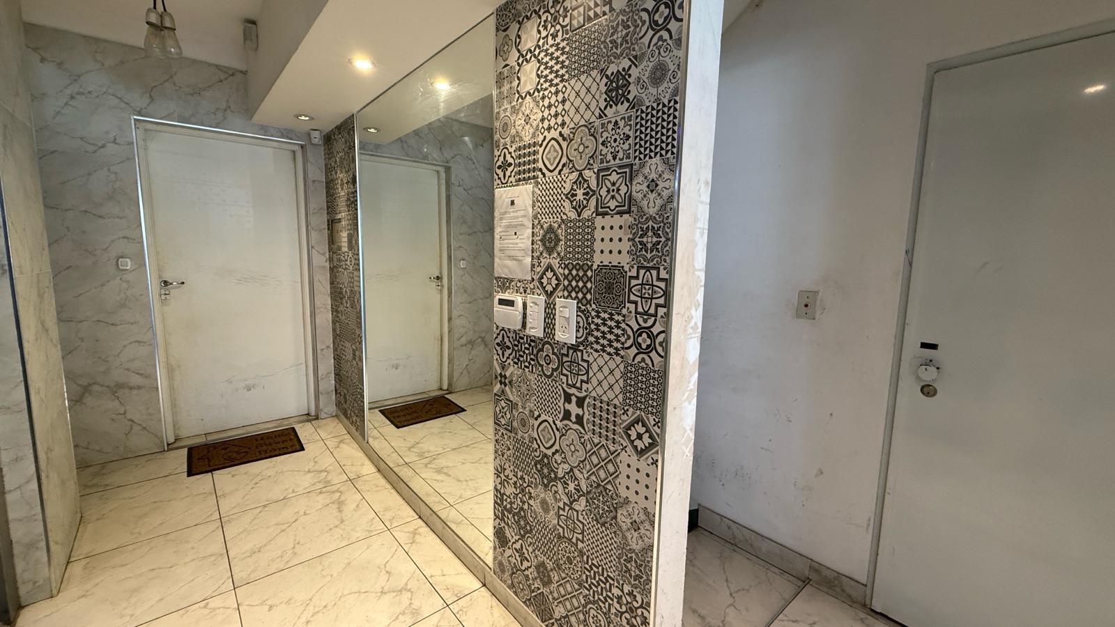 7802808_71347778290172227678789336526048605439901251174727196811230143746762016971380