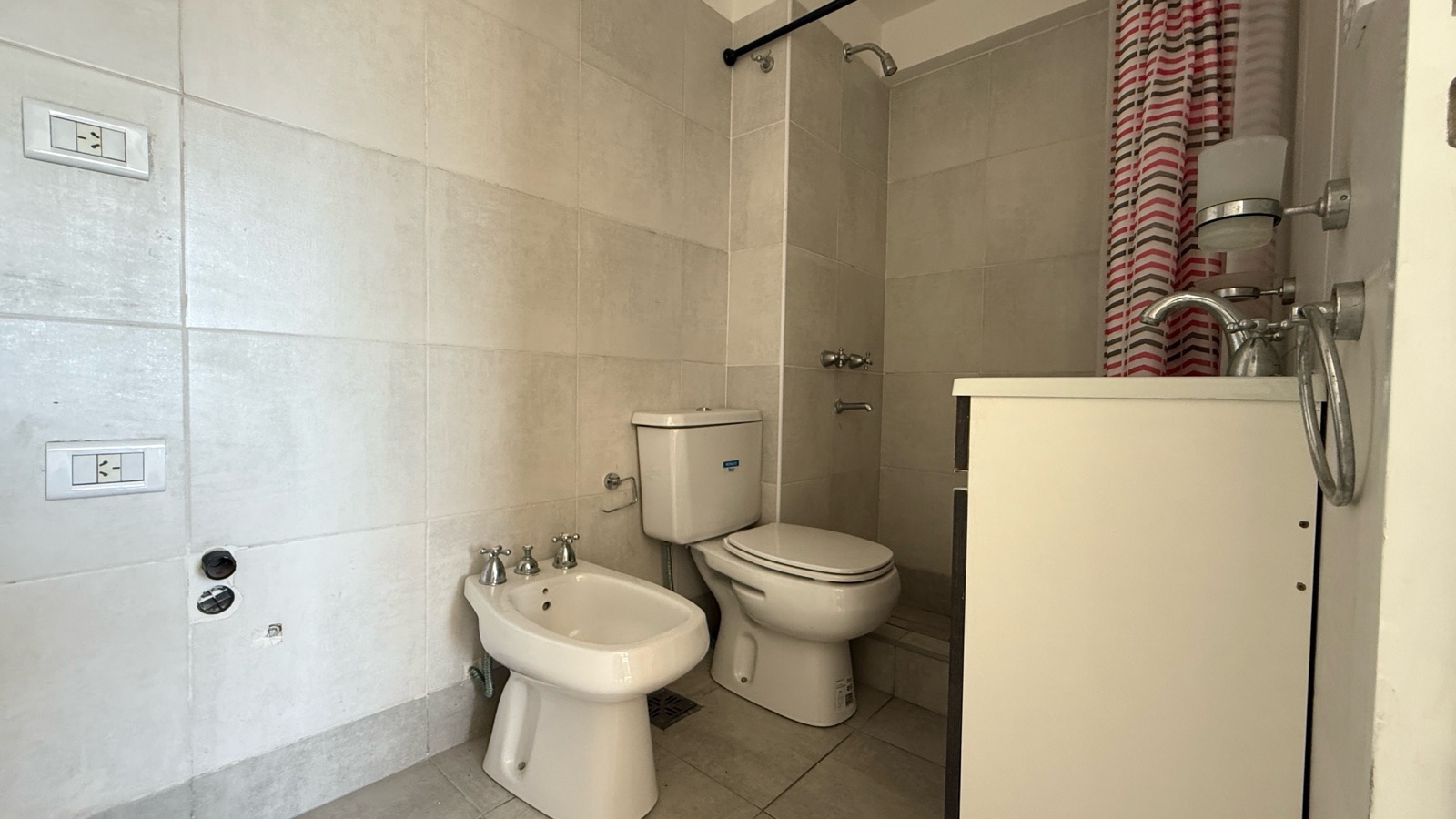 7802808_88403859754830973134451132983767659342809480683130950357060223897006825369406