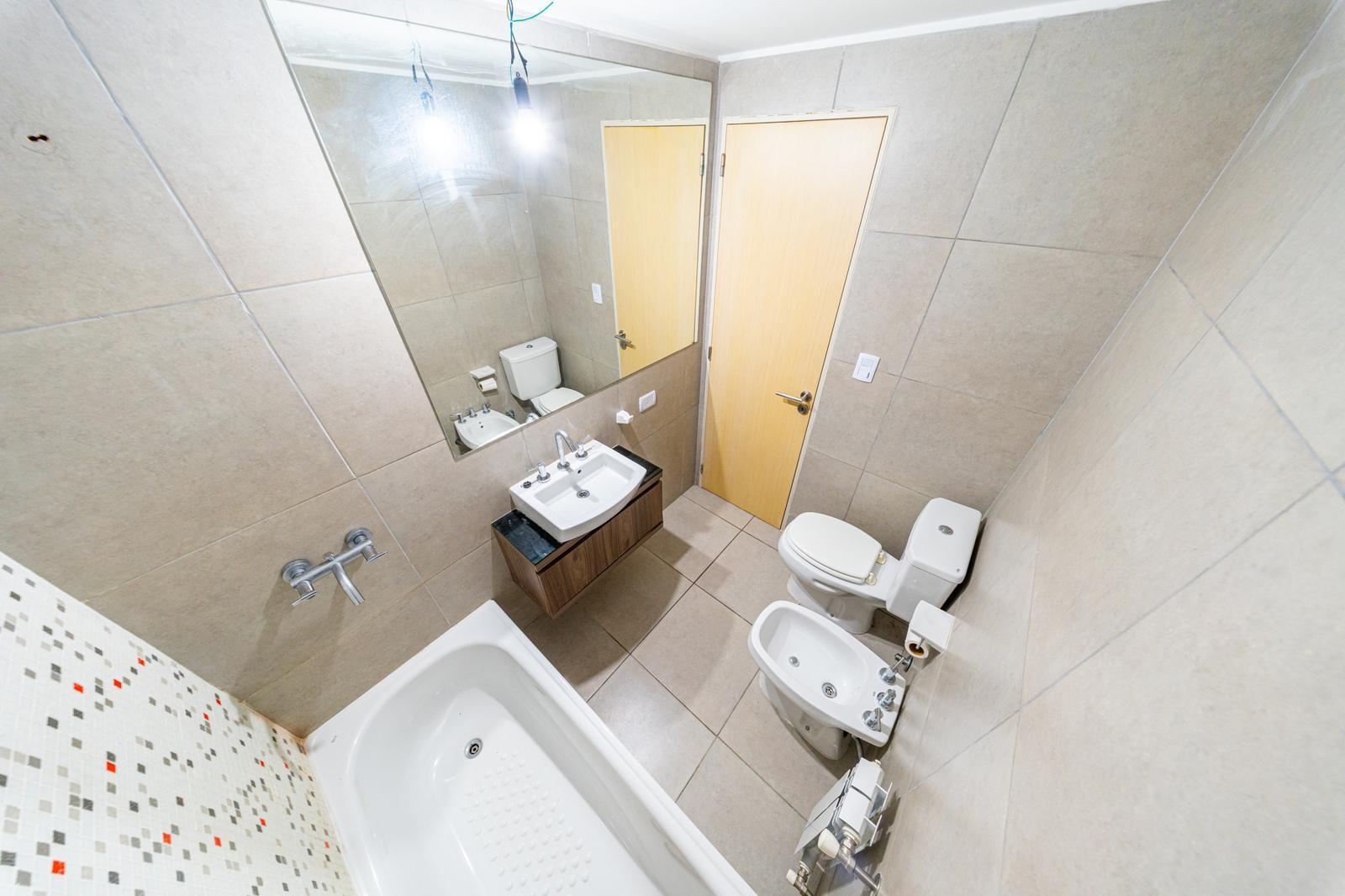 7815849_60725383415980127354878699223154831121359611076074954099930787945491540298024