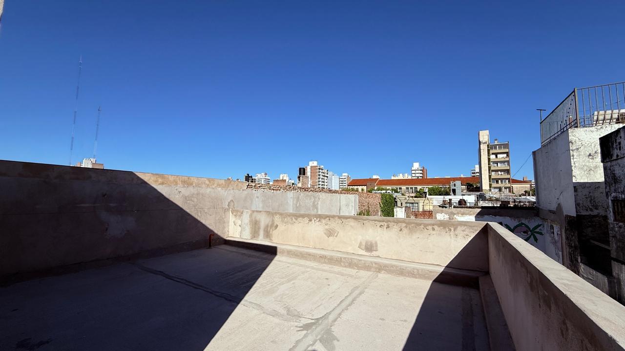 Mitre 2320 – Casa 4 Dormitorios Piscina Cochera