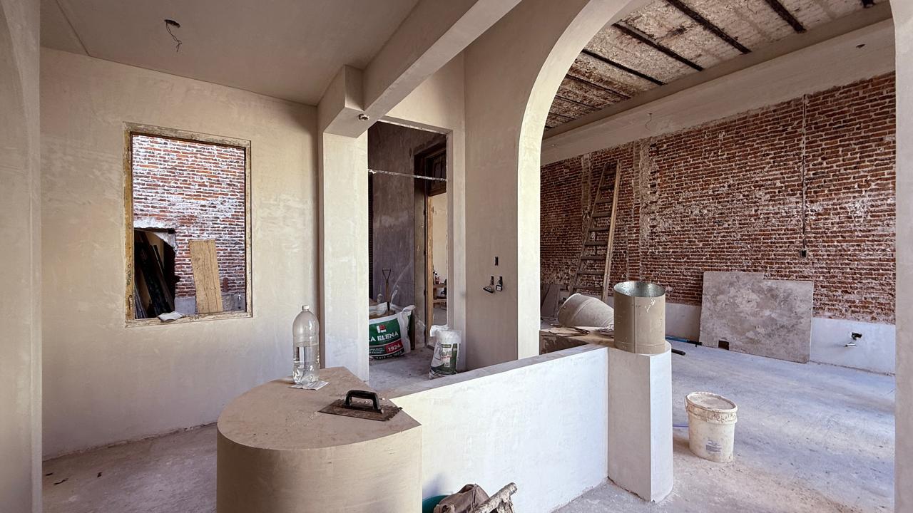 Mitre 2320 – Casa 4 Dormitorios Piscina Cochera