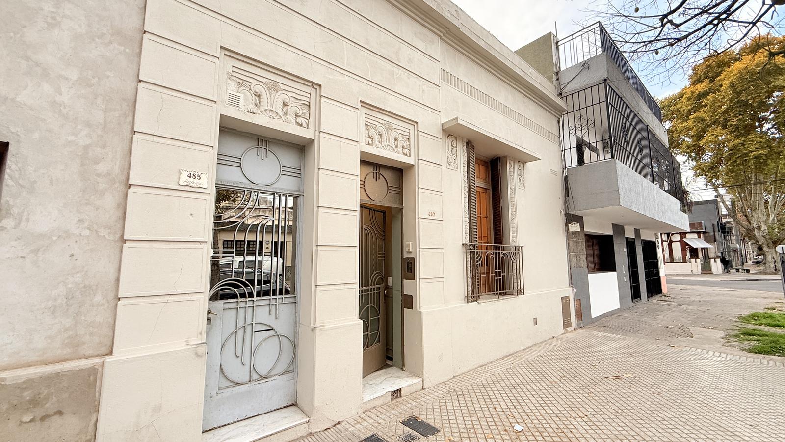 Ricchieri 487 – Casa Reciclada De Autor