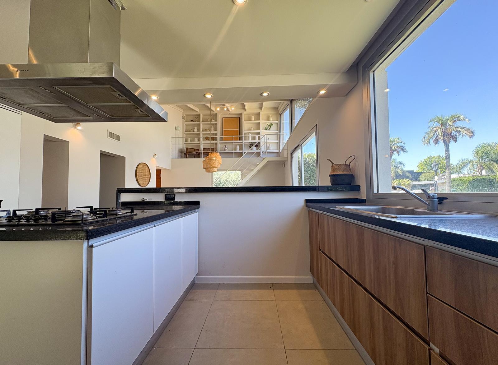 7820240_13846586506179600918299507989597365564340979646007955581205998802831671822628