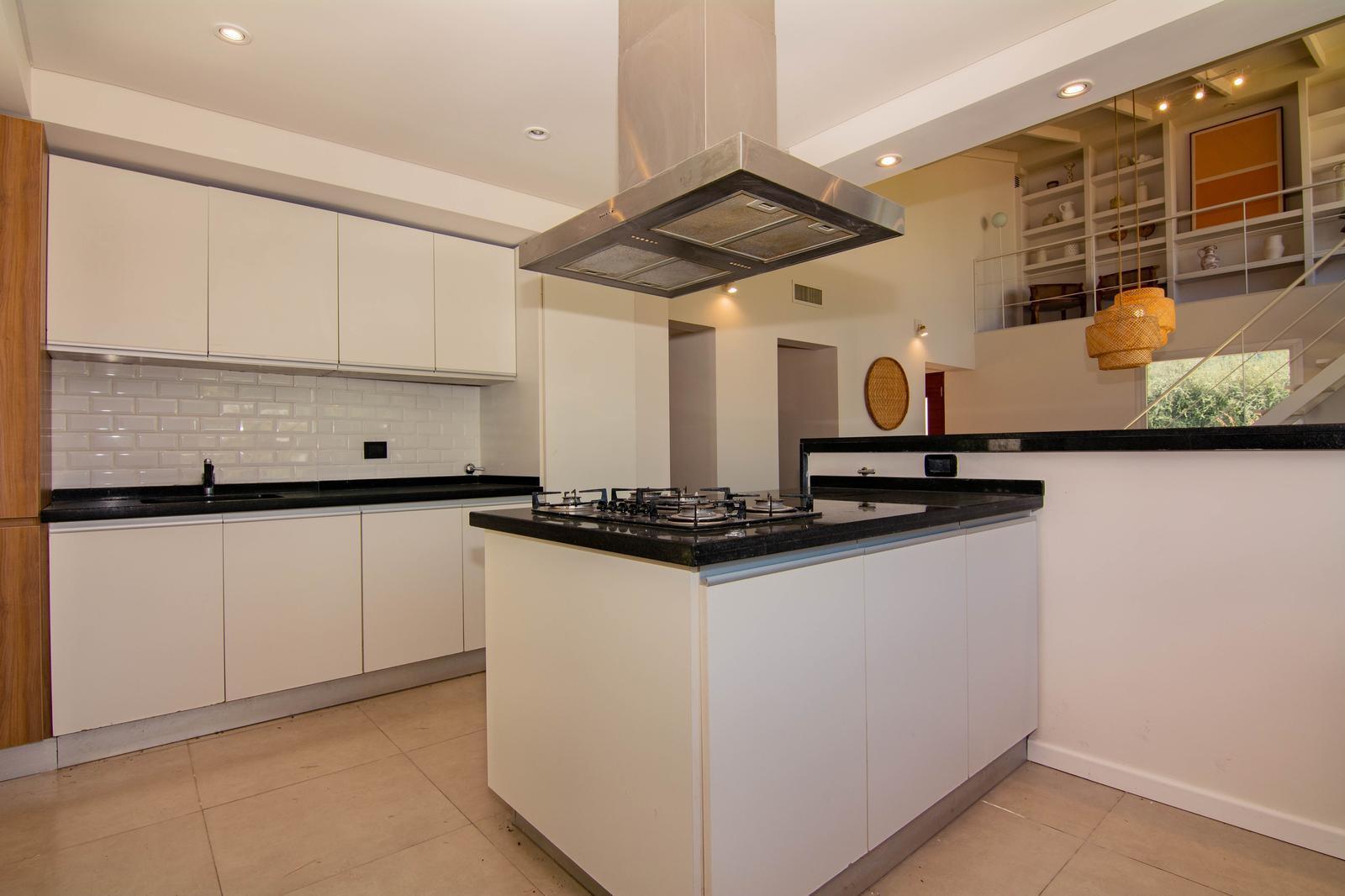 7820240_74896088693132799772592371842373589629035746010094505805725746858396883467344