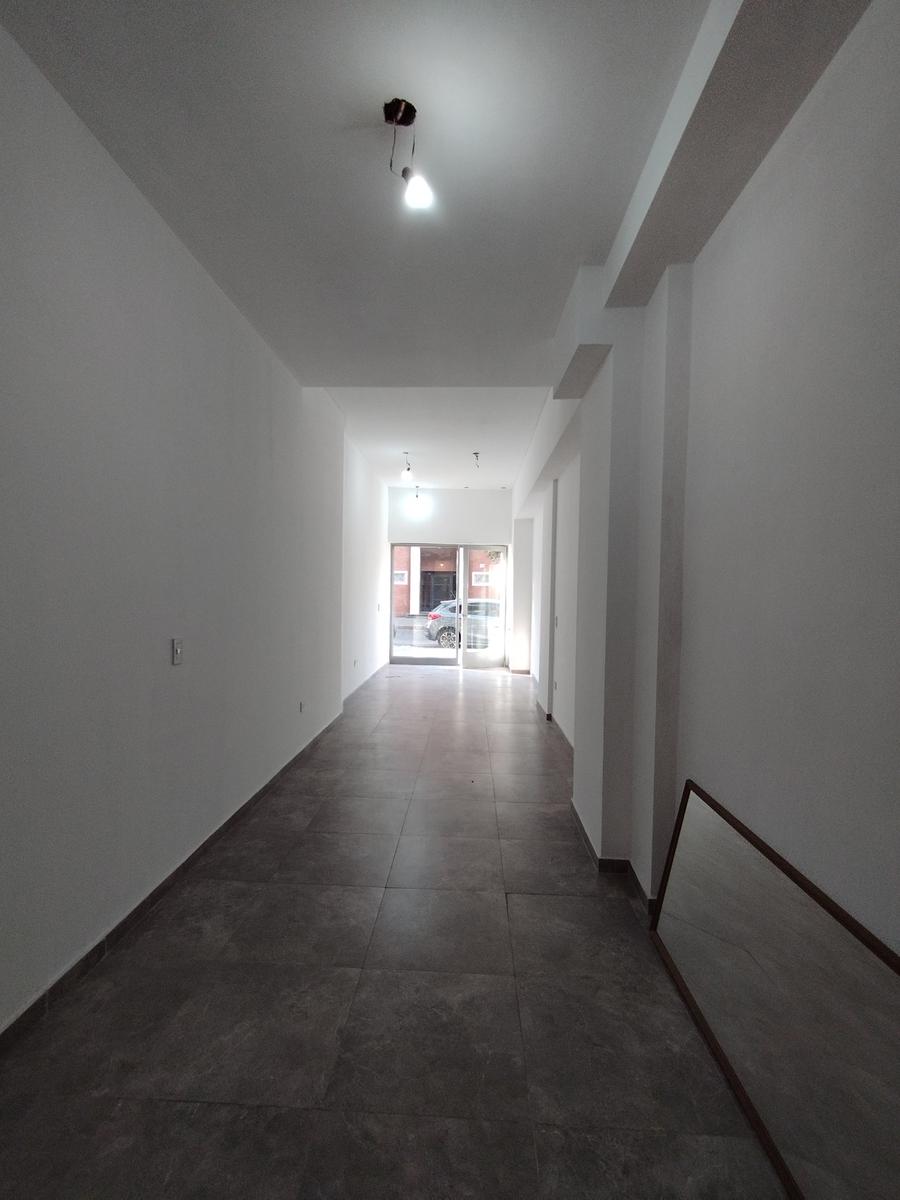 7824123_99418835312686054450755401702273251234432523657238152737067796948815604970519