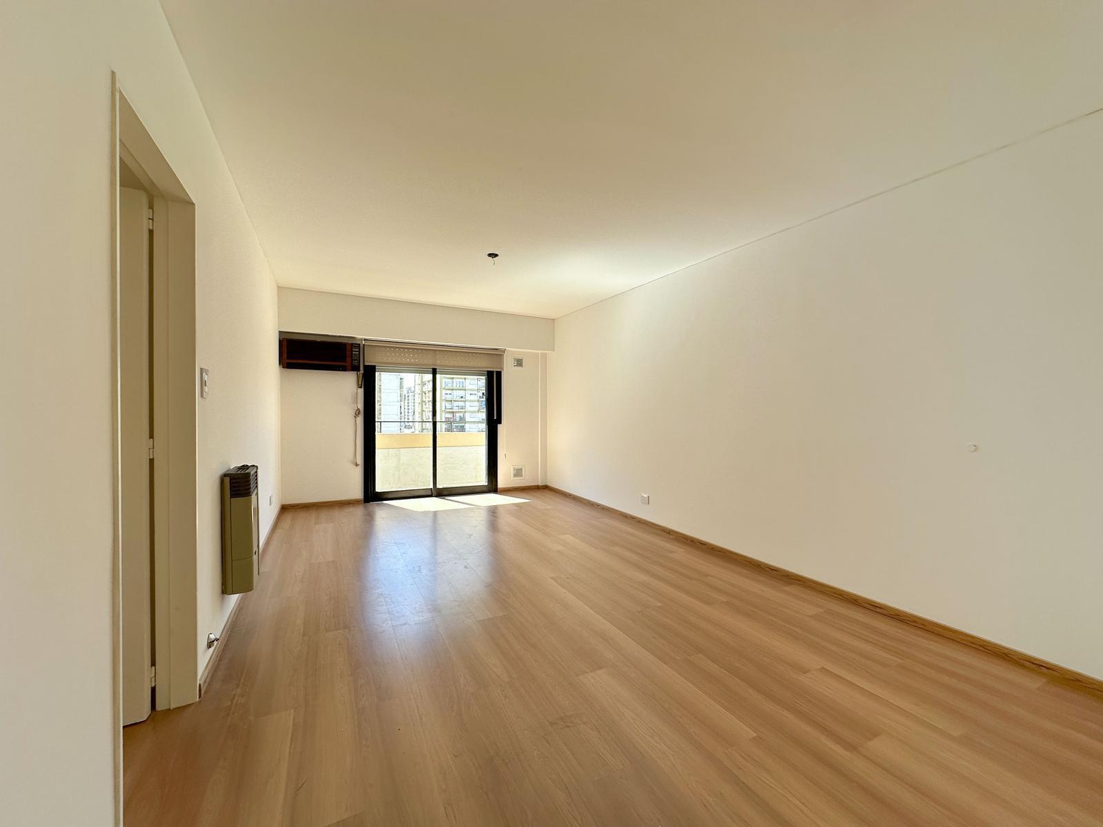 7824263_2068217156174655353906339894590307132093443168262042141936140203431657739026