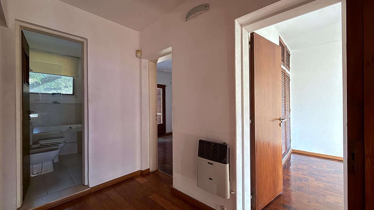 7864454_99113681942108866849676593470690818051300224068603240457172493328056565995047