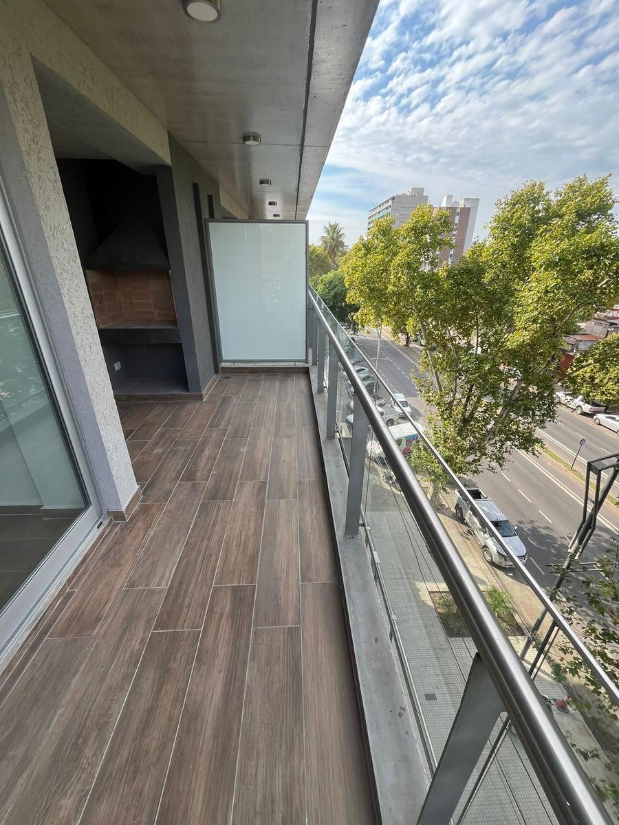 Avenida Pellegrini 3864 Piso 5 Unidad 2