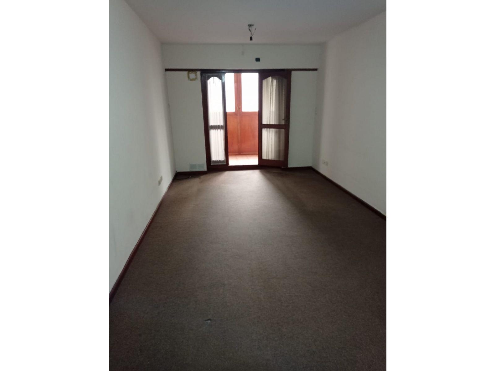 San Luis 931 Piso 3 Departamento A
