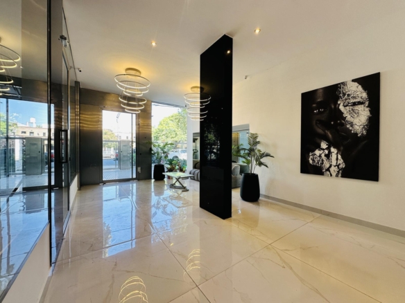 Avenida Pellegrini 3864 Piso 2 Unidad 2