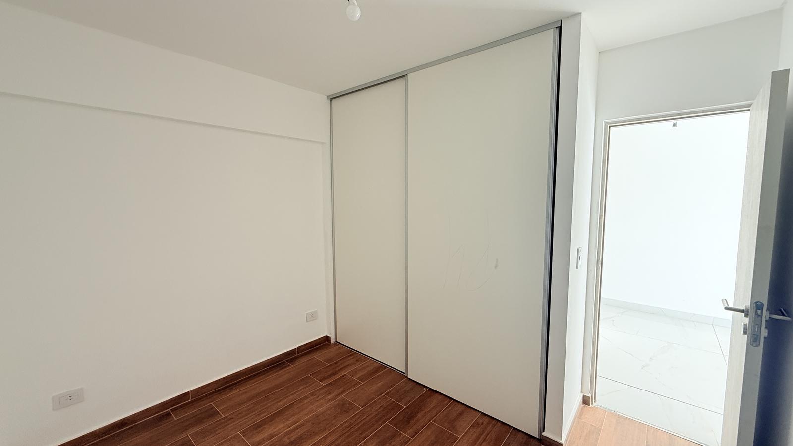 Avenida Pellegrini 3864 Piso 2 Unidad 2