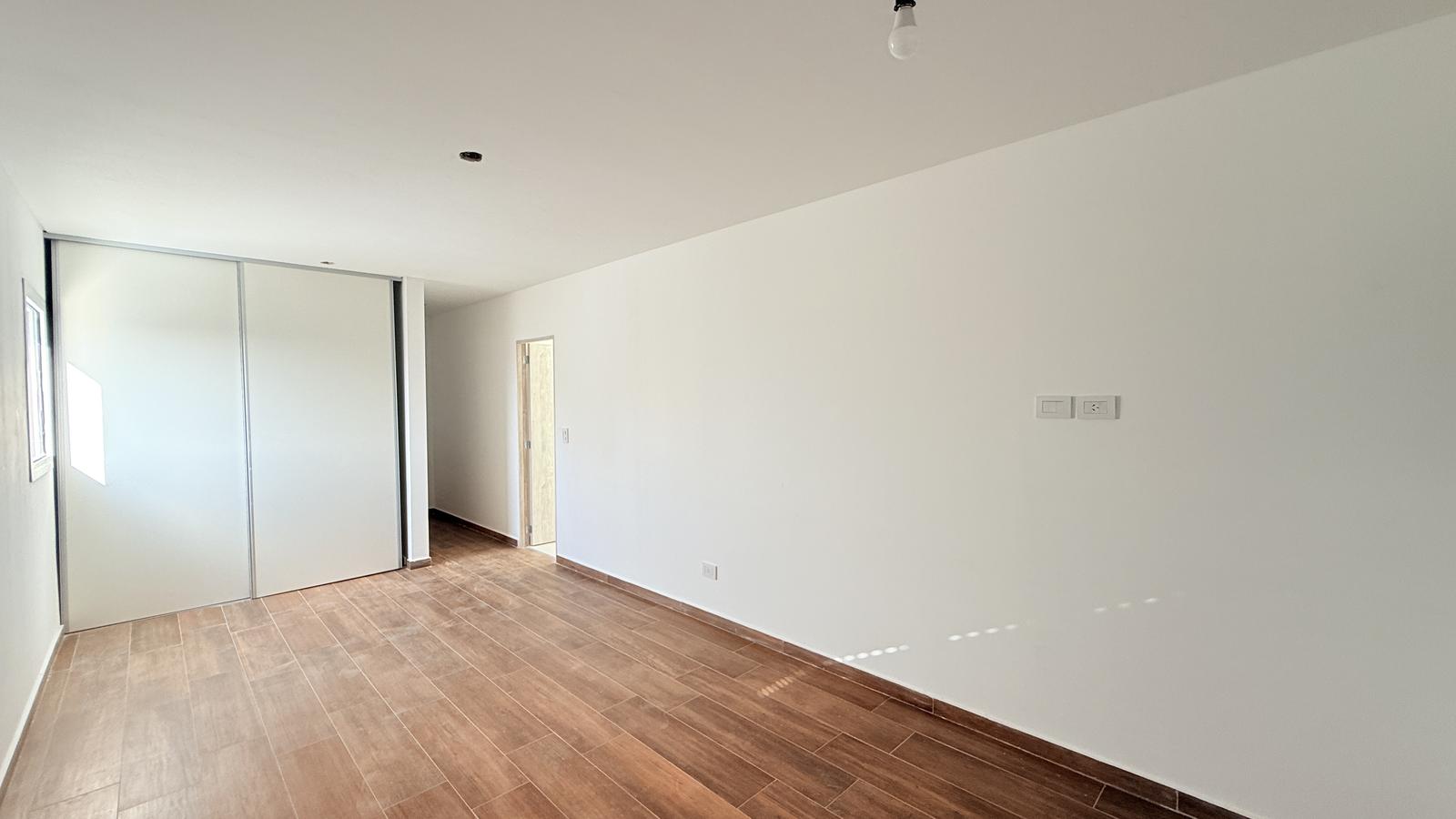 Avenida Pellegrini 3864 Piso 2 Unidad 2