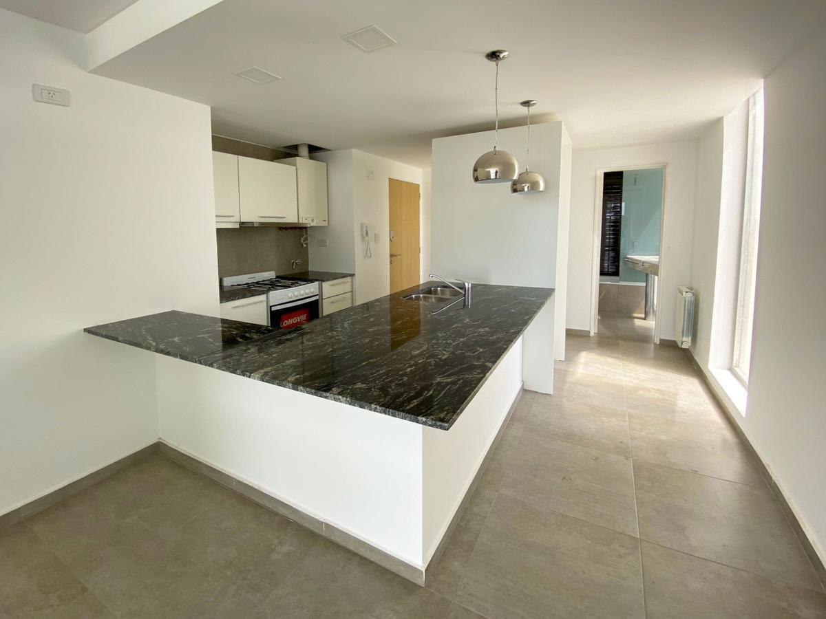 Santa Fe 3053 Piso 10 B  –  Monoambiente Con Amenities