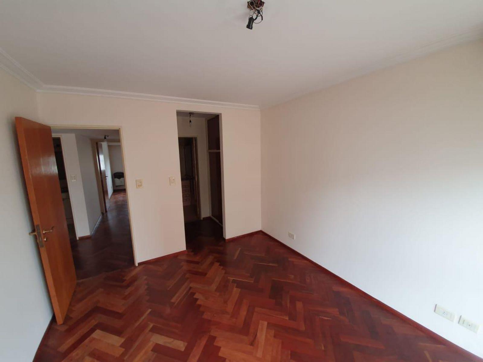 San Luis 931 Piso 10 Departamento B