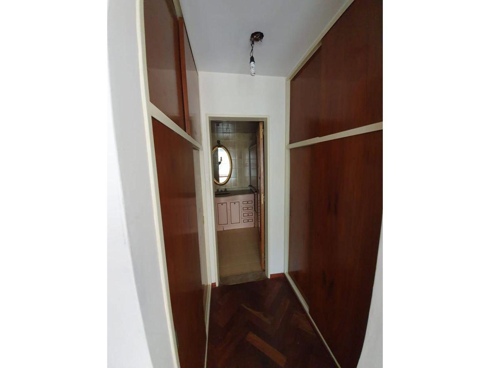 San Luis 931 Piso 10 Departamento B