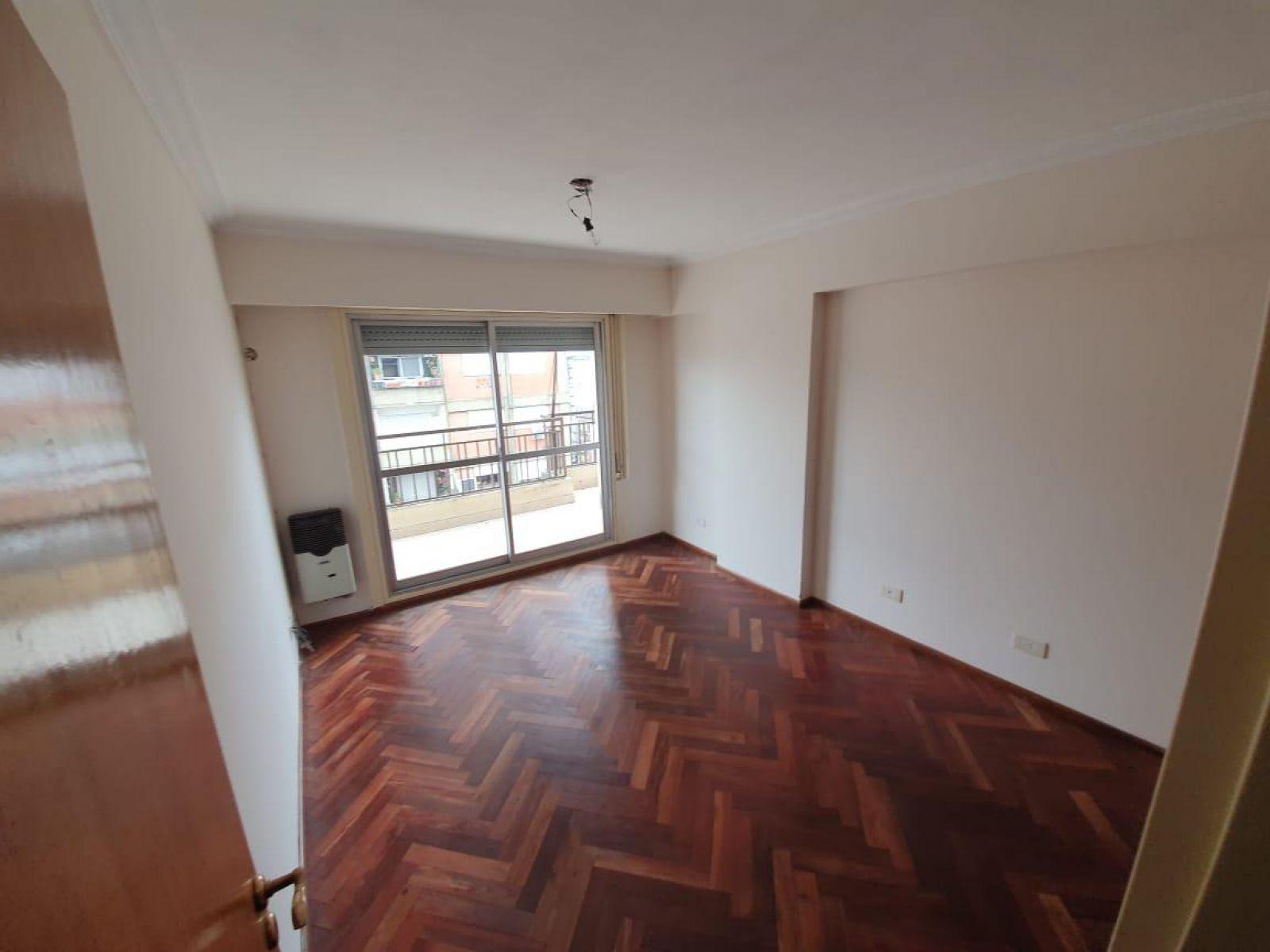 San Luis 931 Piso 10 Departamento B