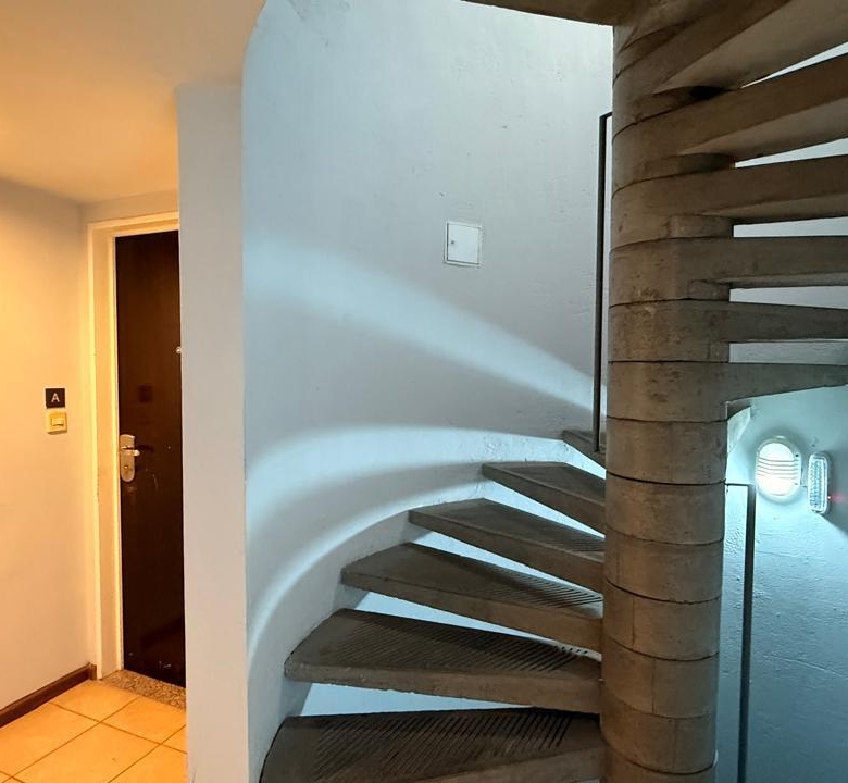 780