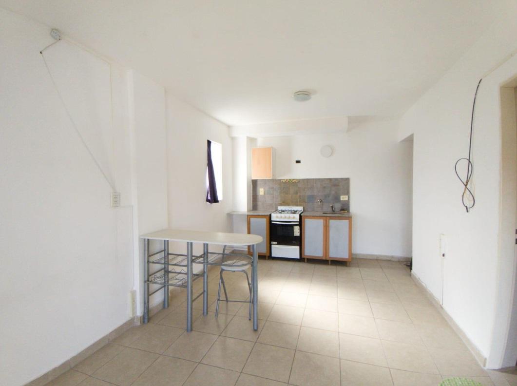 Gordillo 3851