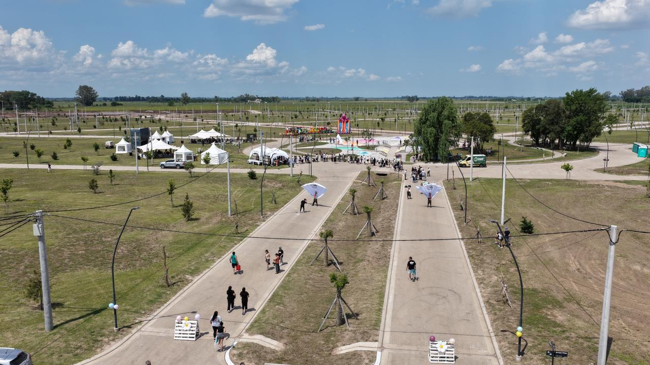 Neander Barrio Abierto – Alvarez