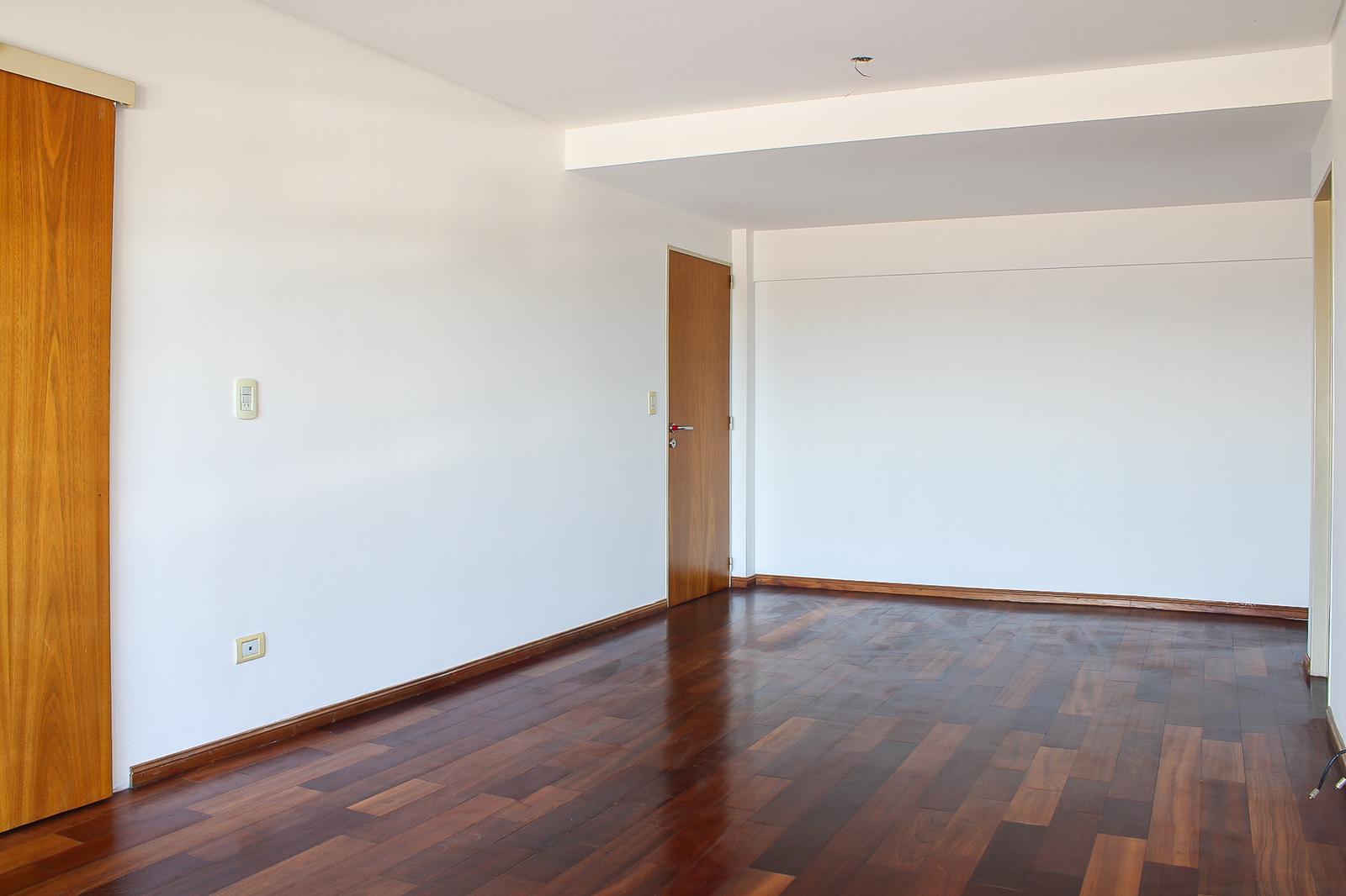 San Martin 370 Piso 4 Departamento 4