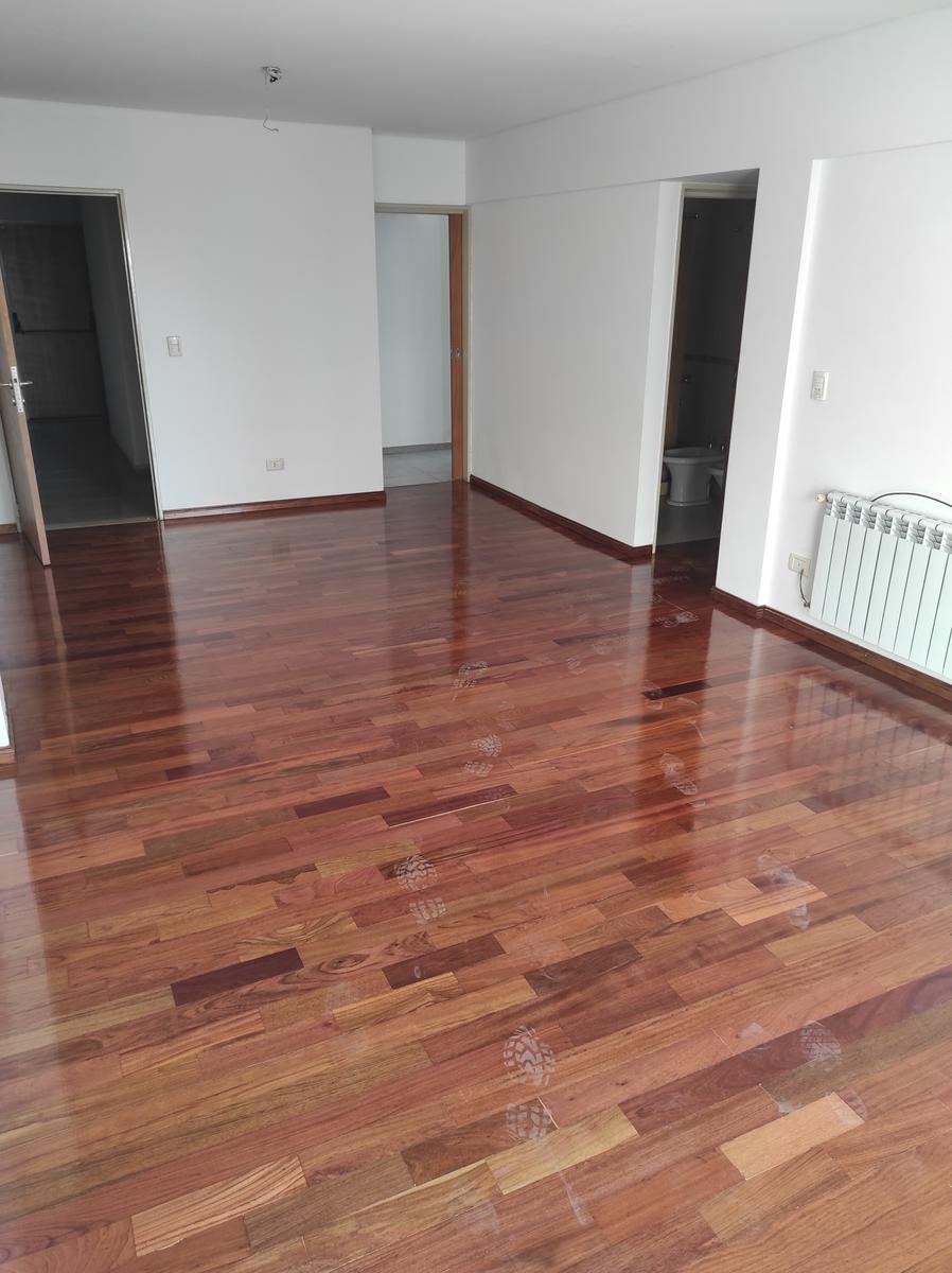 San Martin 370 Piso 3 Departamento 3
