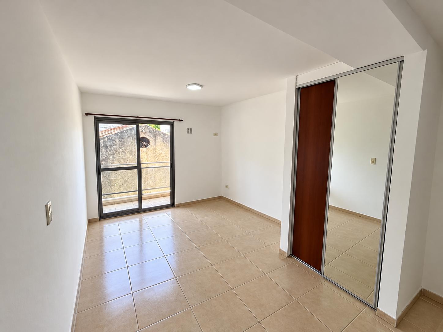 Suipacha 1139 Piso 3 Departamento D