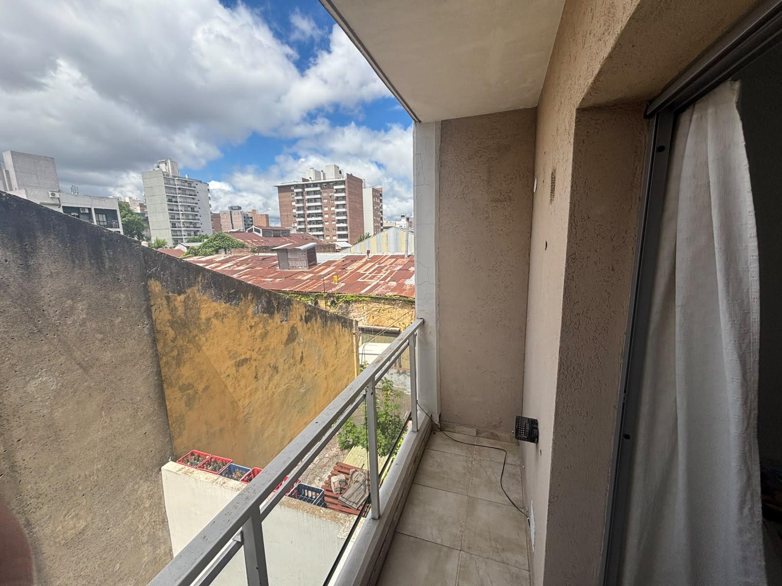 Suipacha 1139 Piso 3 Departamento D