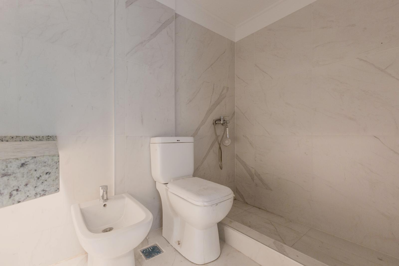Alem 1597 Piso 8 – 2 Dormitorios Suite Balcon Aterrazado