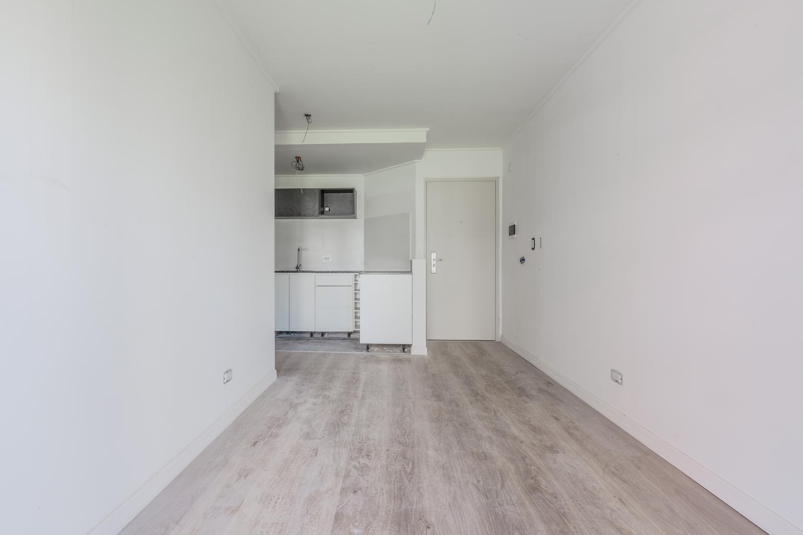 Alem 1597 Piso 8 – 2 Dormitorios Suite Balcon Aterrazado